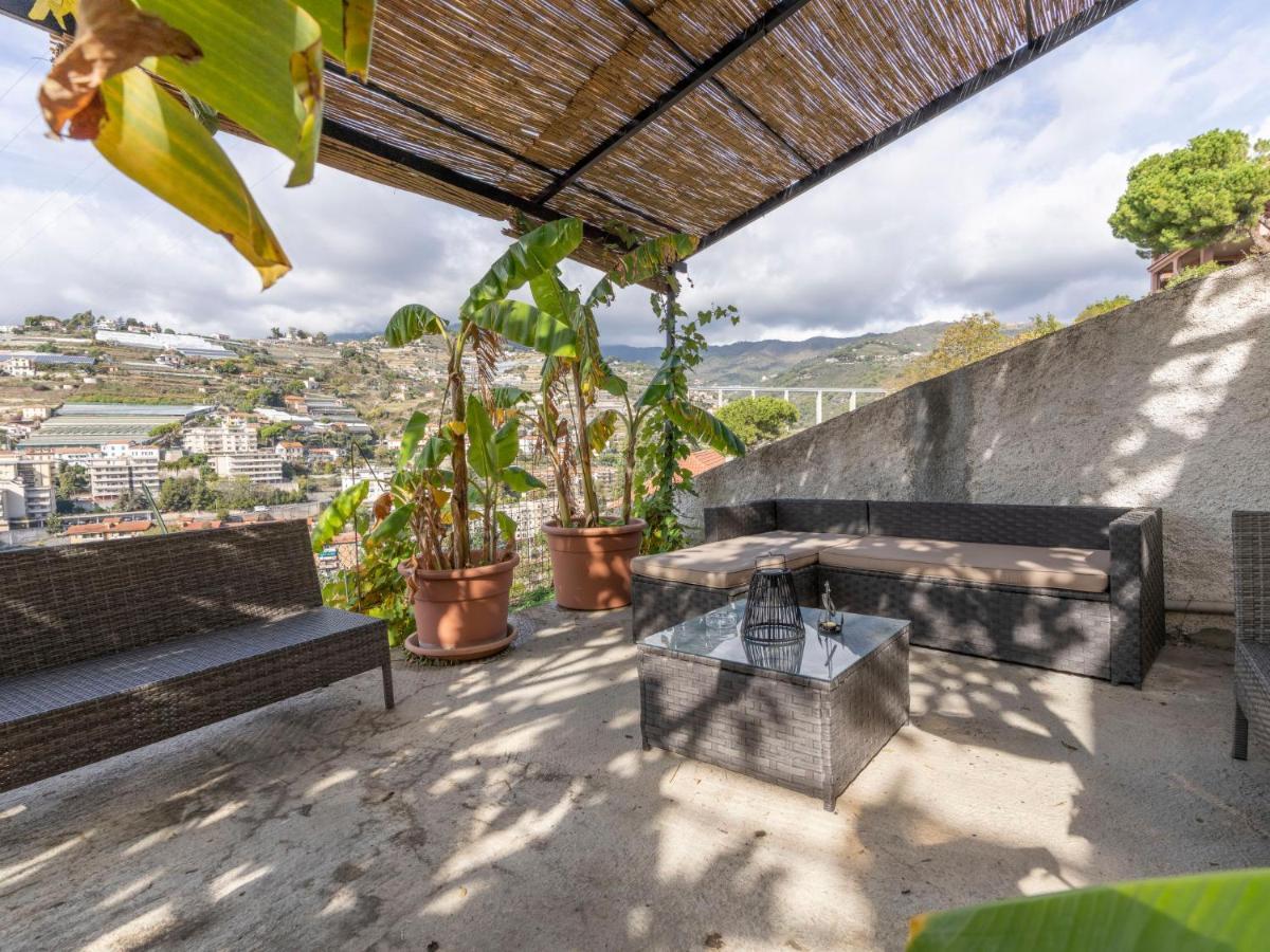 Holiday Home Casetta Porta Verde By Interhome Санремо Экстерьер фото